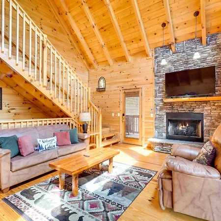 Sevierville Cabin With Hot Tub About 4 Mi To Natl Park!